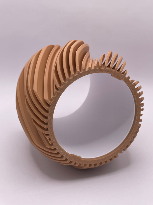 Utskriven lampskärm i plast för spotlight i fönstersmyg