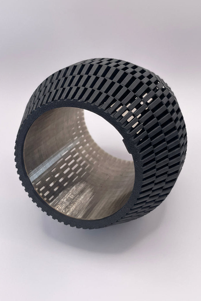 Utskriven lampskärm i plast för spotlight i fönstersmyg